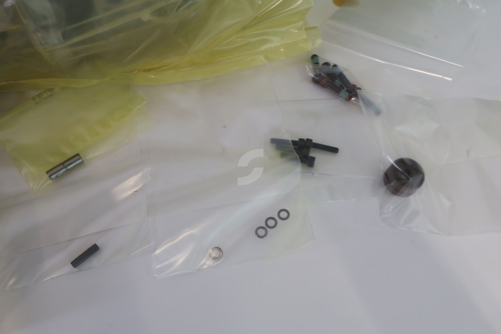 FE-70002998 KIT(W) SC1 F142  Ferrari NEW