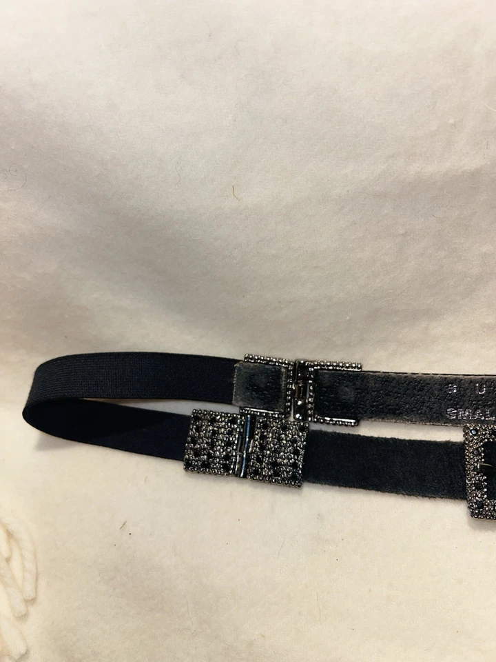 VINTAGE SUZI ROHER BLACK LEATHER HINGED CLEAR & BLACK RHINESTONE  BELT Sz S - Image 4 of 4