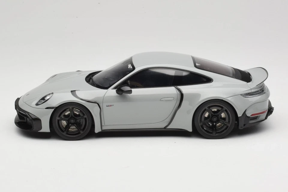 GT930 Porsche Brabus 900 Rocket R 992 Nardo Gris GT Spirit 1/18 Foto 3 de 4