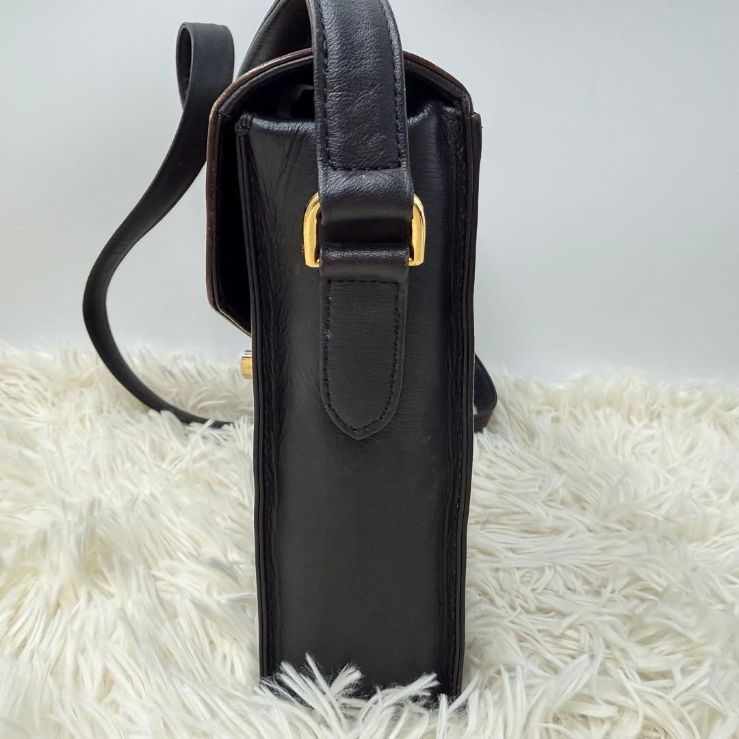 Valentino Garavani Bicolor Leather Shoulder Bag Gold Hardware Vintage Japan thumbnail 5