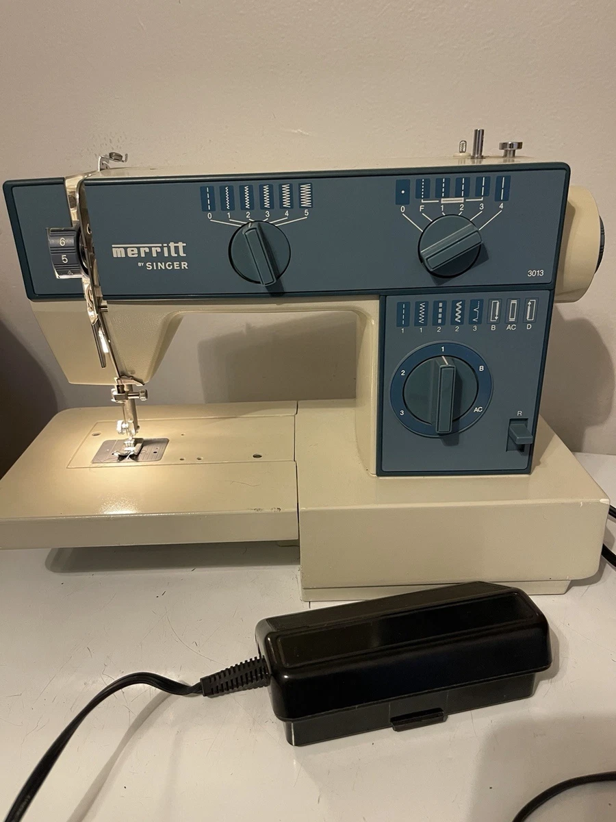 Singer Merritt Sewing Machine In Collectible Sewing Machines for