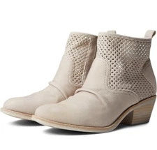 Sofft Women's Ambrea White/Milk Booties Size 8M NWOT