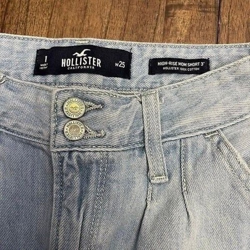 Hollister High-Rise Mom Shorts - Picture 3 of 8