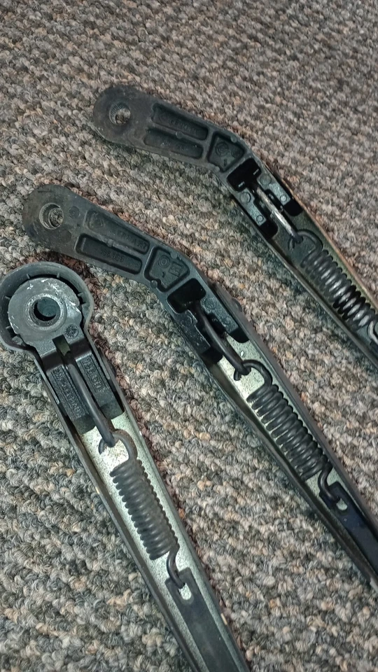 Brazos limpiaparabrisas delanteros y traseros originales VW Volkswagen CORRADO G60 VR6 Foto 4 de 4