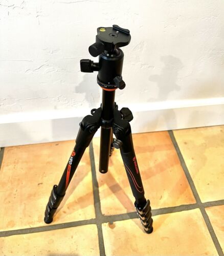 Vanguard VEO 235AB Aluminum Travel Tripod w/ TBH-50 Ball Head
