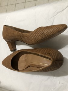 snakeskin heels size 11