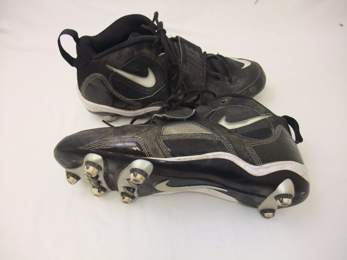 Vintage Nike Black/White Men display picture 3