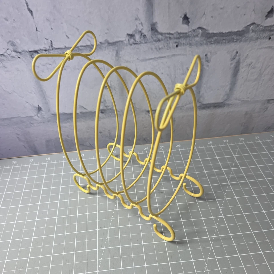 Avon easter egg severing egg shaped dish set - Image 4 of 4