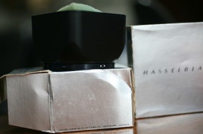 Hasselblad 50 Mount Ring (250607-5) & Hasselblad B60 100-250mm Lens Hood