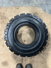7.00-12 X 5 Solid Fork Truck Tires