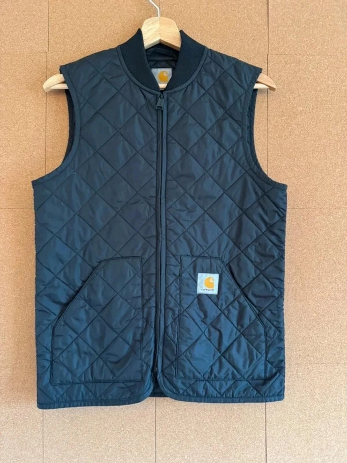 Carhartt WIP Quilted Gilet Liner Waistcoat XS Black Camp Liner Outdoors Logo
Opens in a new window o
