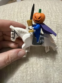 LEGO Scooby-Doo Headless Horseman Minifig Scd002  with Horse/Saddle Shaggy