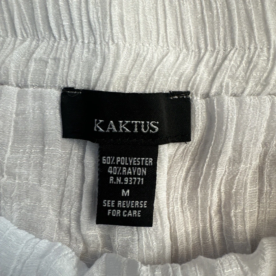 VTG Y2K White Linen Style Sz Medium Capri Pants with bow detail elastic waist - Image 4 of 4