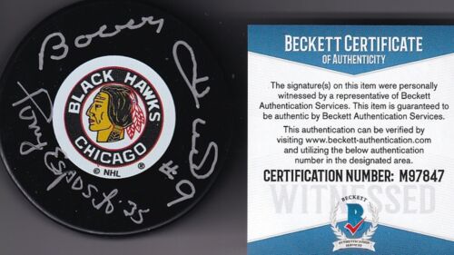 BECKETT BOBBY HULL & TONY ESPOSITO DUAL SIGNED CHICAGO BLACKHAWKS PUCK M97847 - Picture 1 of 2