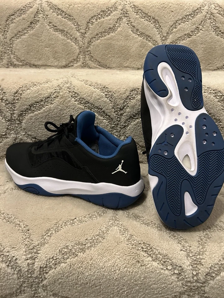 Jordan 11 CMFT Low Black/Marina Blue Size 10 - Image 4 of 4