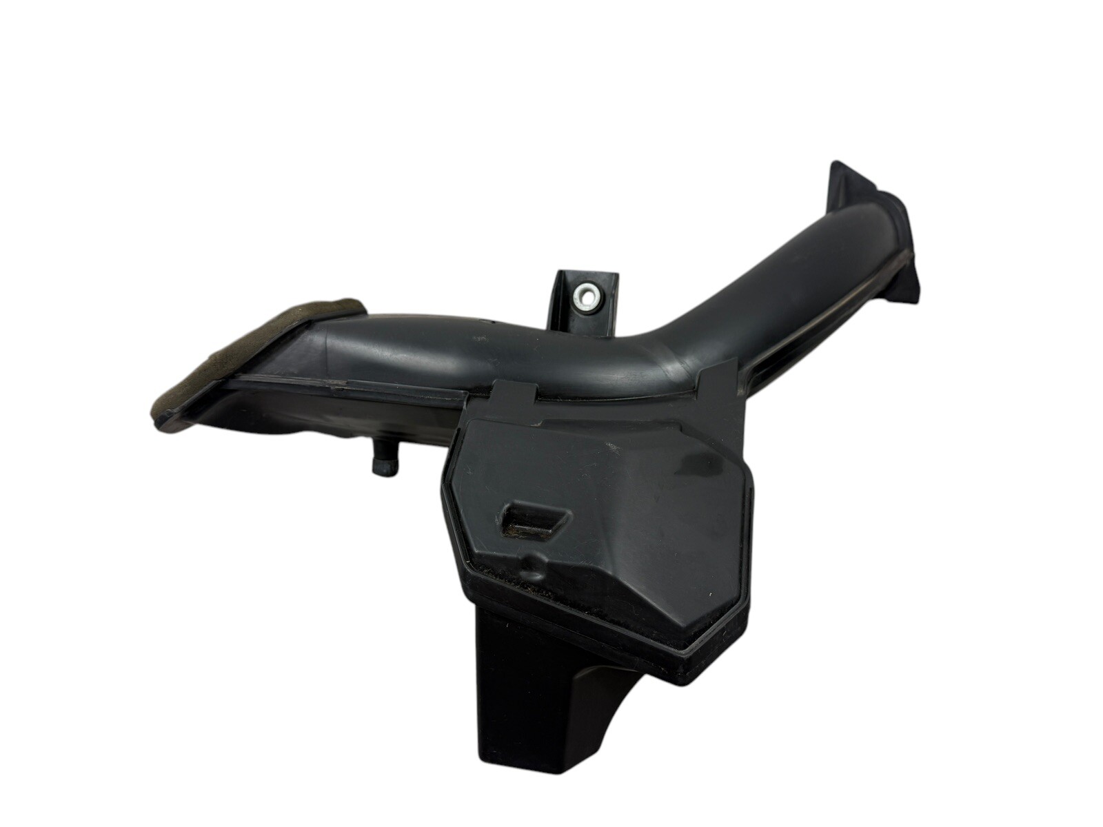 For 2016-2018 Chevrolet Malibu Air Intake Air Duct Hose Pipe Tube 84027079