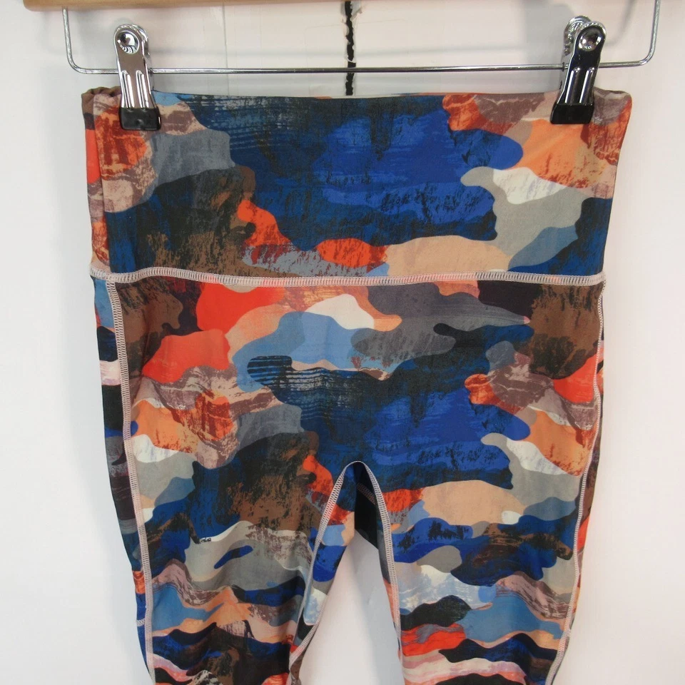 Fabletics Anywhere High-Waisted Leggings Small 7/8 w/ Tags Sports Yoga Workout - Image 4 of 4