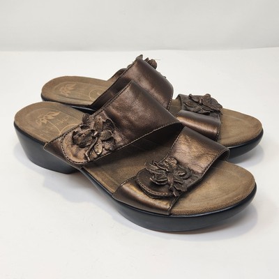 Dansko Women Double Strap Slip On Sandals Size 39 US 8.5 Brown Metallic Leather