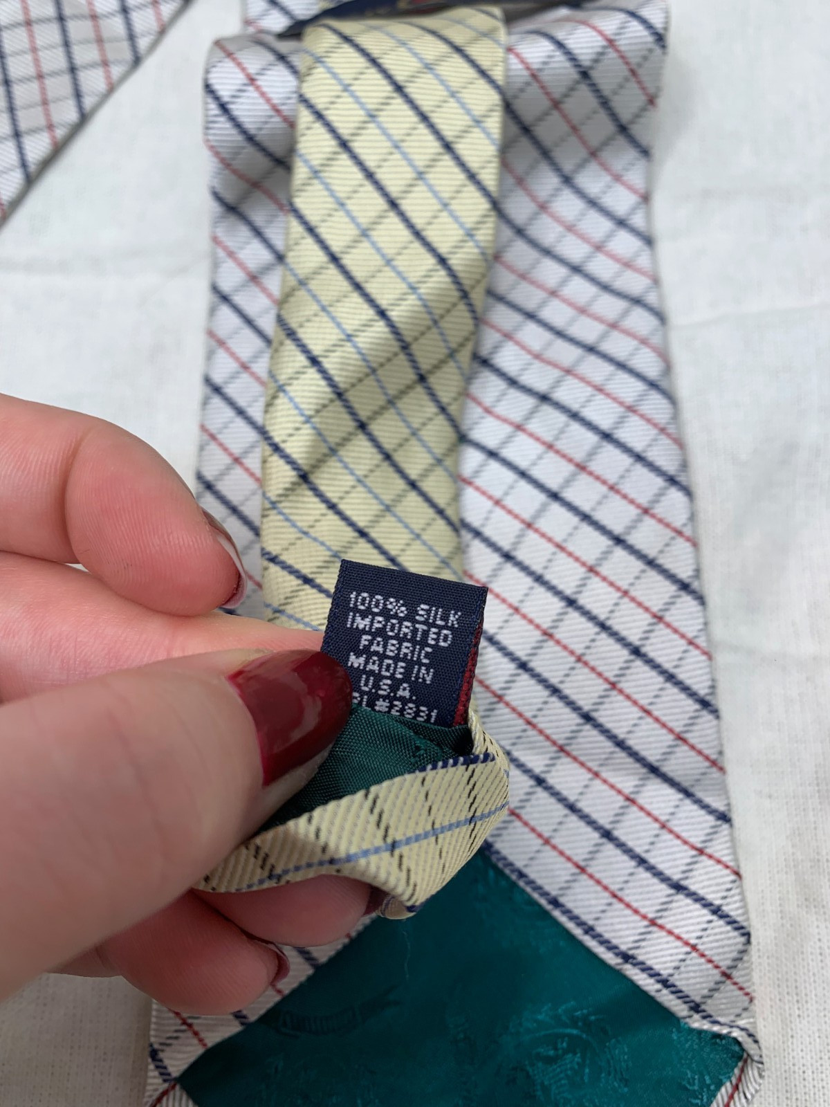 5 Vintage Tommy Hilfiger Neck Ties Blue, Green, Red, Cream thumbnail 13