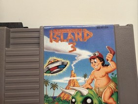 Adventure Island 3 Nintendo NES +Dustcover Tested Authentic CLEAN