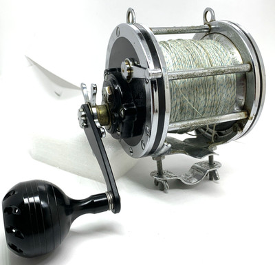 ペンリール　6/0 Penn 6/0 Senator Black Model Conventional Fishing Reel With Power