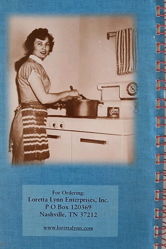 Loretta Lynn Still Cookin' Enough Cookbook VERY NICE Country Music Autographed - Picture 7 of 7