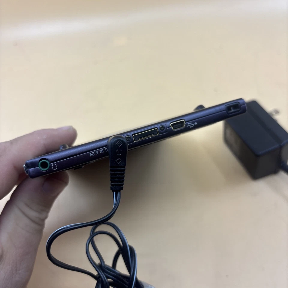 Sistema de lector electrónico Sony Sony PRS-500 paquete con cargador probado funciona Foto 4 de 4