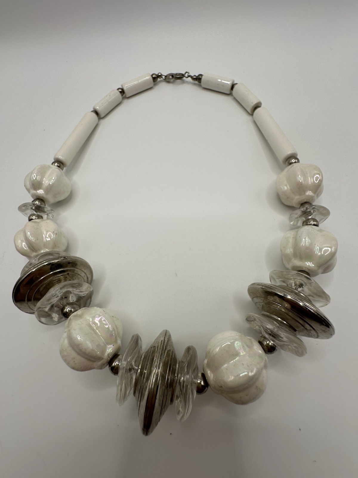Vintage Komatsu Lusterware White Ceramic Beaded Necklace 16”