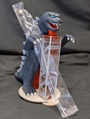 X-PLUS 1972 Godzilla tower Figure H17cm 6.7