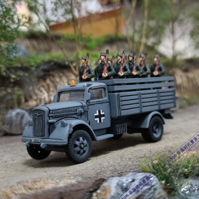 1/72 WWⅡ ドイツ 検問所 ジオラマ 完成品 1:72 World War II German Blitz military truck model Yellow