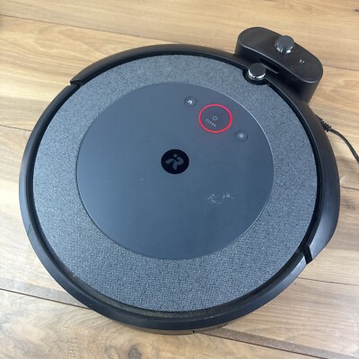 iRobot Roomba i3 Wi-Fi Robot Vacuum Cleaner Sweeper W Charger