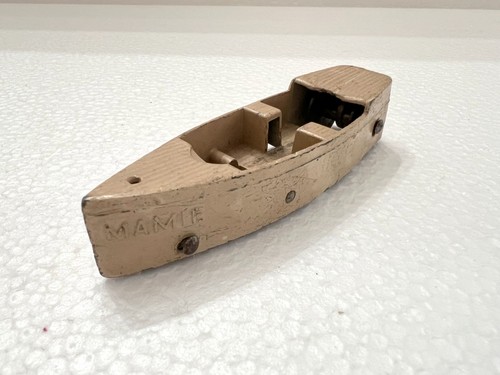 Vintage TootsieToy Cast Uncle Willie and Mamie Boat - Missing Characters