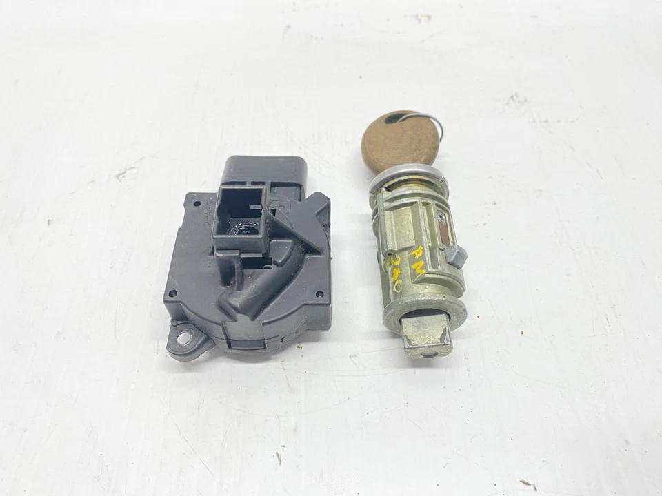 Interruptor de encendido Dodge Caravan 2001-2007 con llave - OEM 633-00193 Foto 2 de 4