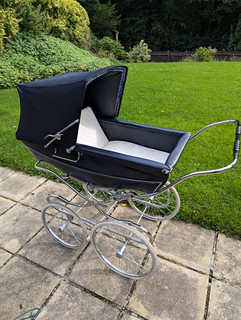 Silver Cross Vintage Style Navy & Silver Pram with Chrome Frame