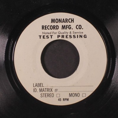 TWO THINGS IN ONE: close the door / over dose MUSIC CITY 7'' Single 45 RPM
