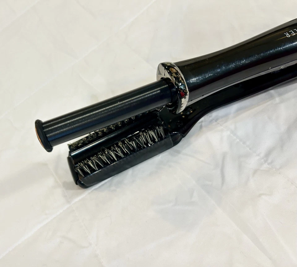 Plancha de pelo giratoria InStyler IS2.4-1001 / 00679 negra 1,25" Foto 2 de 4