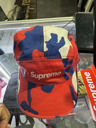 Casquette de camp en sergé chino lavé suprême rouge bleu drapeaux boîte logo bogo denim bandana 