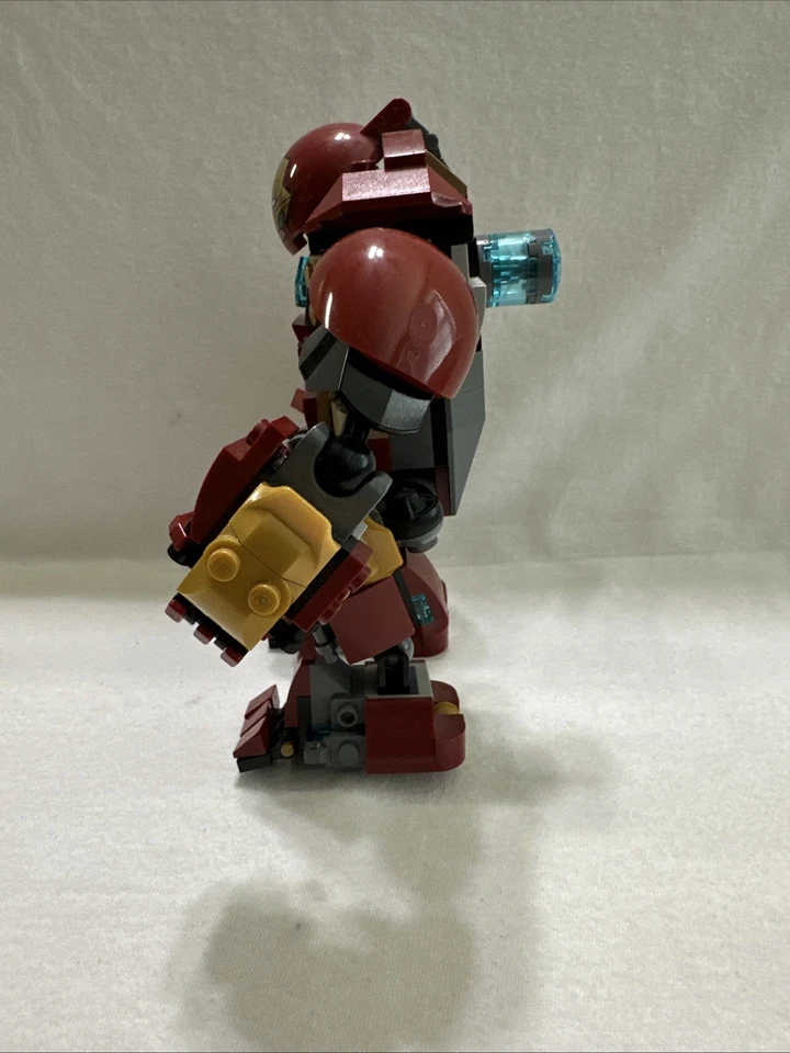 Lego Super Heroes: Avengers Age of Ultron: The Hulk Buster - Image 2 of 4