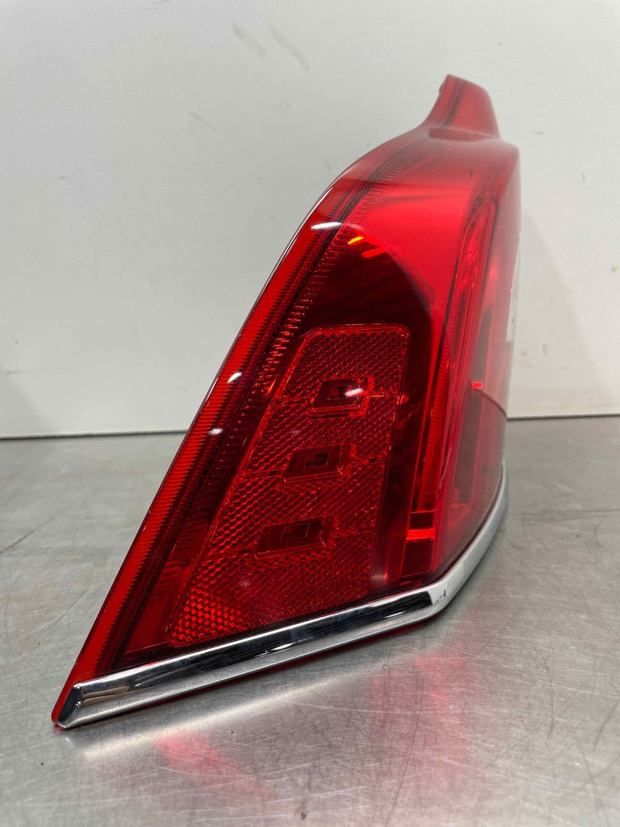 PPTTページ 14-16 Volvo S80 Left Rear LED Tail Light 31364291 for sale