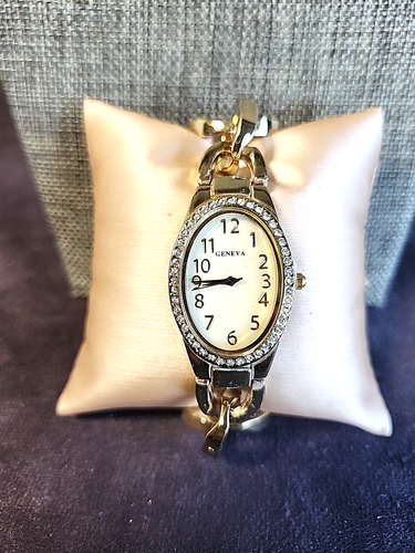 Ladies Gold Tone Geneva Watch Plum Purple Leather & Chain Link Band MOP Bling