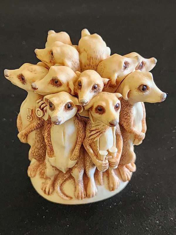 Harmony Kingdom The Wild Bunch Meerkats Standing Guard UK Made RARE