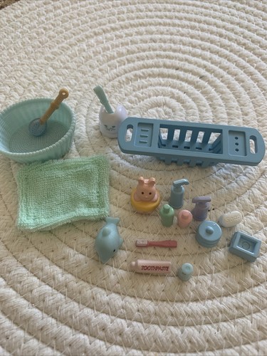Sylvanian Families blau grün Badaccessoires Konvolut Zahnbürstenpaste Seife