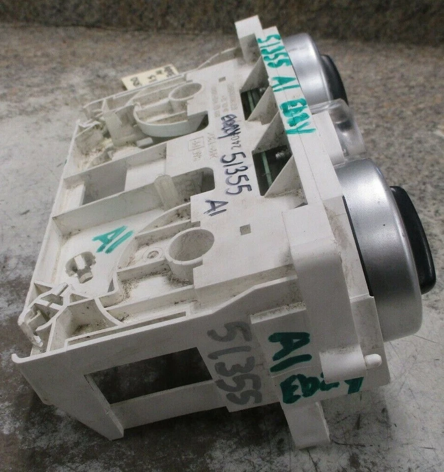 02 2002 SUZUKI AERIO 2,0 L AC AIRE ACONDICIONADO TEMPERATURA CALEFACCIÓN CONTROLES OEM Foto 2 de 4