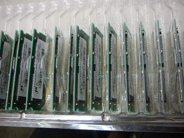 MICRON DRAM Module 64MByte (x64, SR) 144-PIN SDRAM SODIMM **NEW** - Image 2 of 2