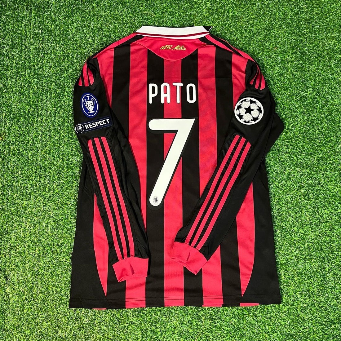 AC Milan PATO 7 サッカーシャツ Pato 7 AC Milan Jersey 2009 2010 Size 2XL Retro Football Home