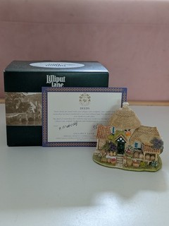 Lilliput Lane Little Scrumpy 2001/2002 Symbol of Membership Boxed with Deeds