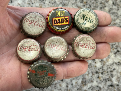 7 VINTAGE CORK BOTTLE CAPS NEHI LEMON LIME COCA COLA CANADA DRY QUININE WATER ++