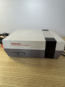Nintendo Entertainment System NES Console - Gray (NES-001) with HDMI Converter
