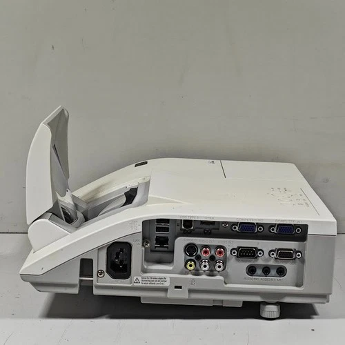 Hitachi CP-AW252WN LCD Projector – Professional ultra-short throw projector