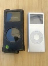 Apple iPod Nano 2nd Generation Silver 2GB A1199 MA477LL/A MP3 Player - Tested